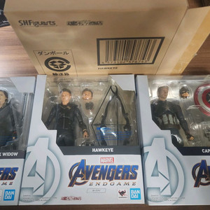 SHF 엔드게임 위도우+캡틴+호크아이 팝니다. 1/12액션피규어