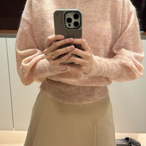 질스튜어트 핑크 헤어리 니트