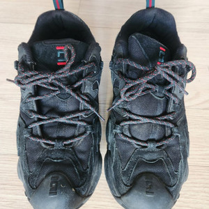 휠라 남자검정어글리운동화270