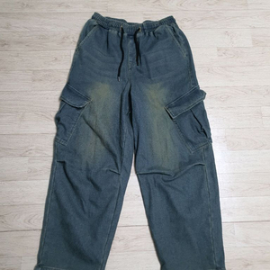 36 겨울 카고 통 청바지 따뜻합니다 허리36 완전좋아요