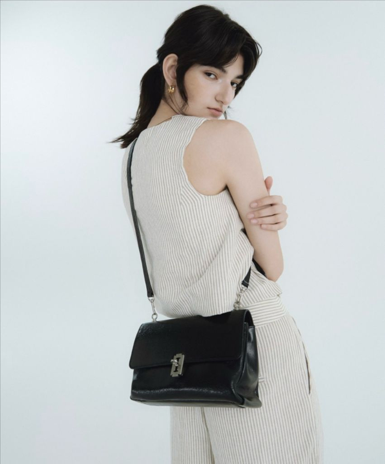 Vunque 바게트 숄더 스몰 + 메탈 체인 핸들 스트랩--1