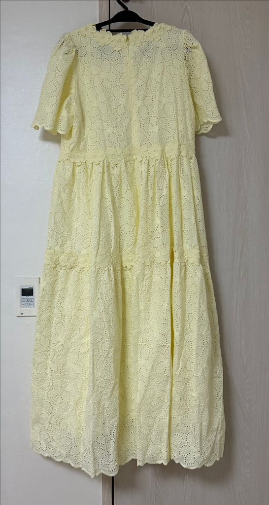 바이씨니 벚꽃펀칭원피스 노랑--2