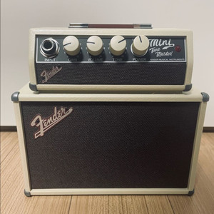 펜더 미니 기타 앰프 이미지