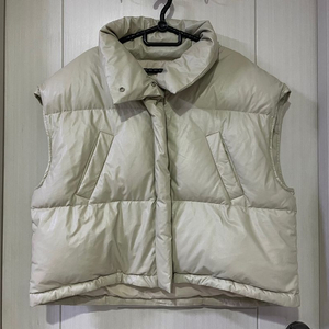 언앤써드 미스테리 패딩조끼