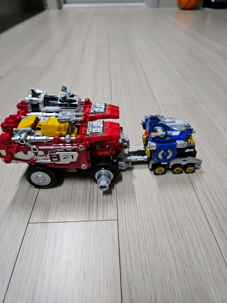 파워레인저 트레저포스, 엔진포스, 다이노포스 이미지