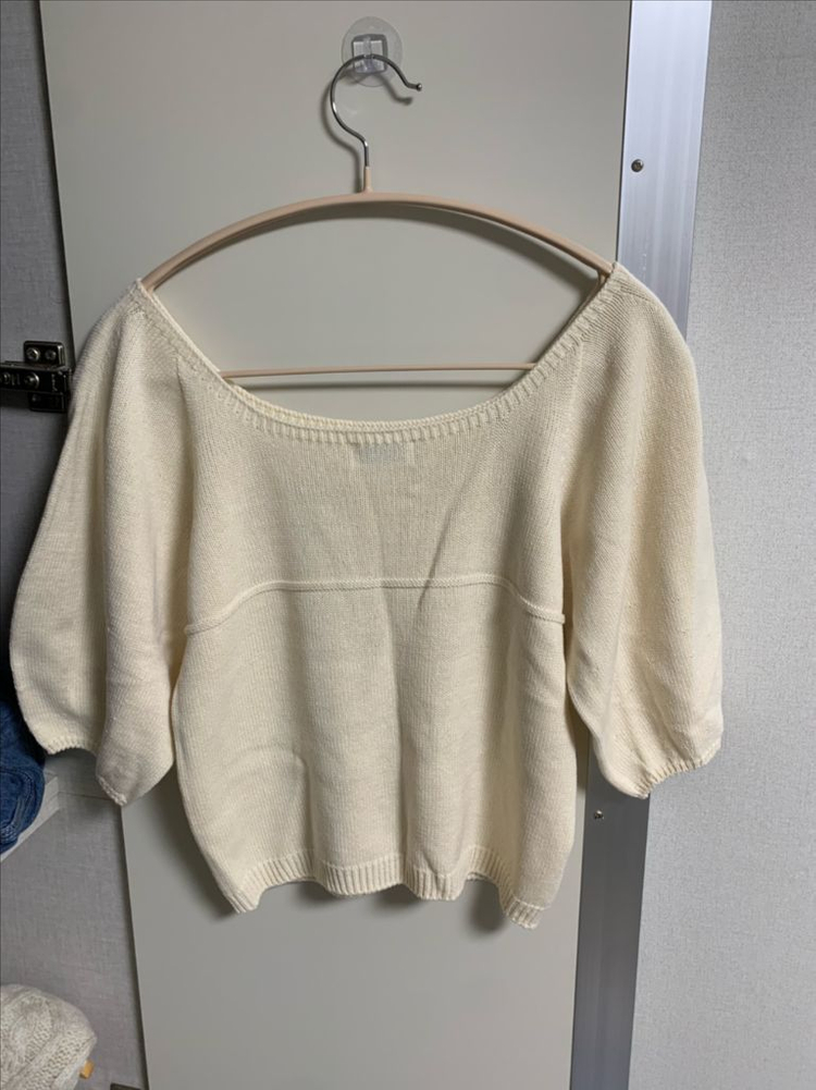 새상품) 쉬이즈큐트 엔젤니트탑 아이보리 이미지