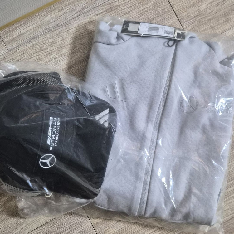 F1 메르세데스 AMG 페트로나스 아디다스 풀집 후드 이미지