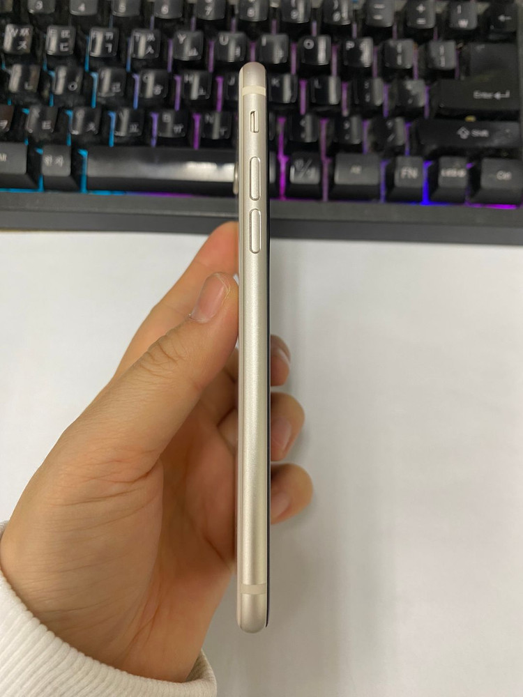 .아이폰SE3 스타라이트 AA급 128GB 무잔상 배터리성능90% 메인폰 자녀폰 업무폰 추천 209385 이미지