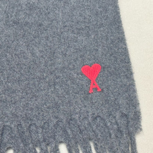 (새상품급)아미 스몰 하트 로고 머플러 다크 그레이