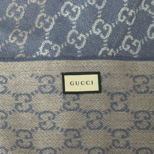 (새상품급)구찌 GG 패턴 머플러 양면컬러(블루/그레이)