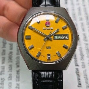 빈티지 라도 NI9 데이데이트 쿠션형 진노랭이 와이드보이 오토매틱