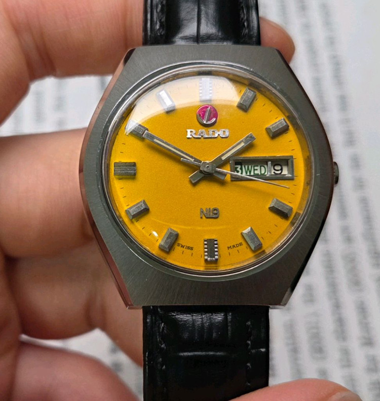 빈티지 라도 NI9 데이데이트 쿠션형 진노랭이 와이드보이 오토매틱--1