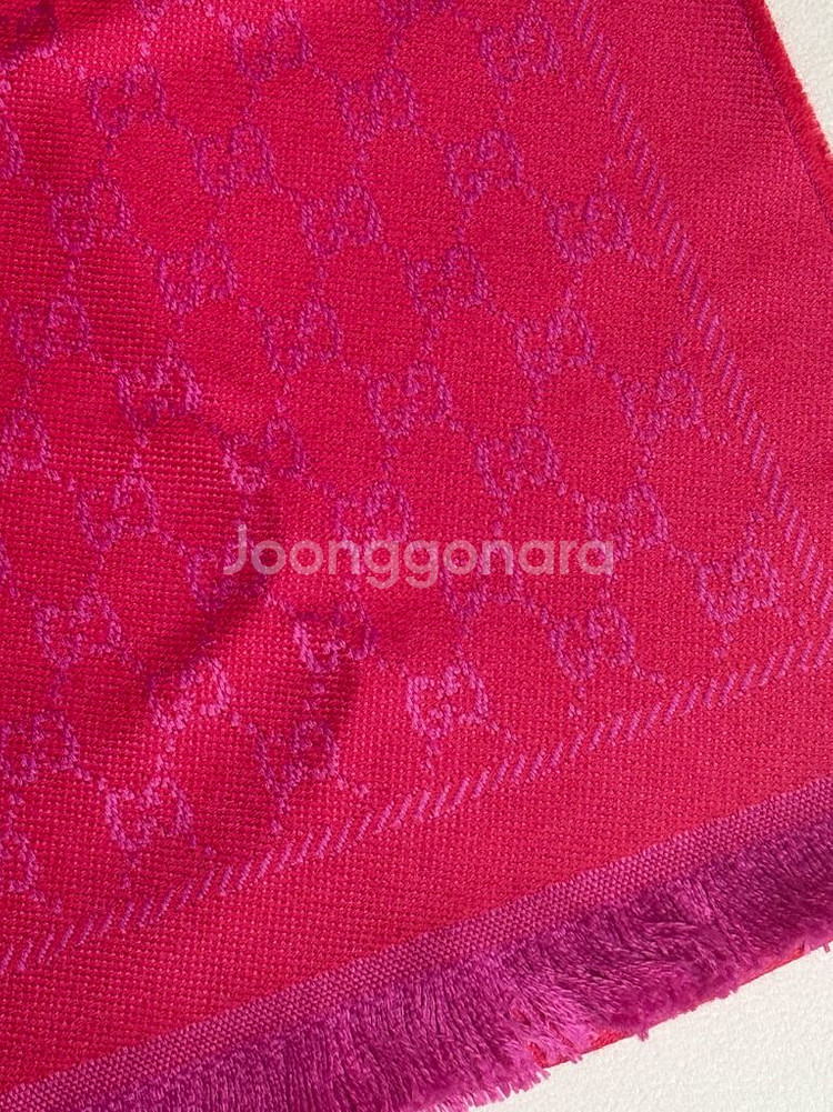 (새상품급)구찌 GG 패턴 울 스카프 양면(핑크&레드)--2