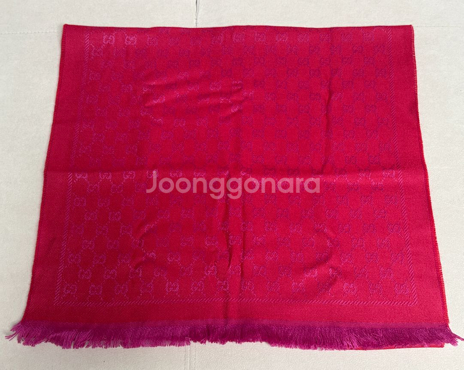 (새상품급)구찌 GG 패턴 울 스카프 양면(핑크&레드)--3