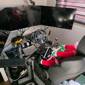 트리플모니터거치대&프로파일레이싱휠거치대 이미지