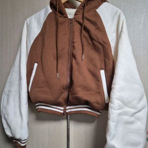 더원컴퍼니 크롭 후드집업