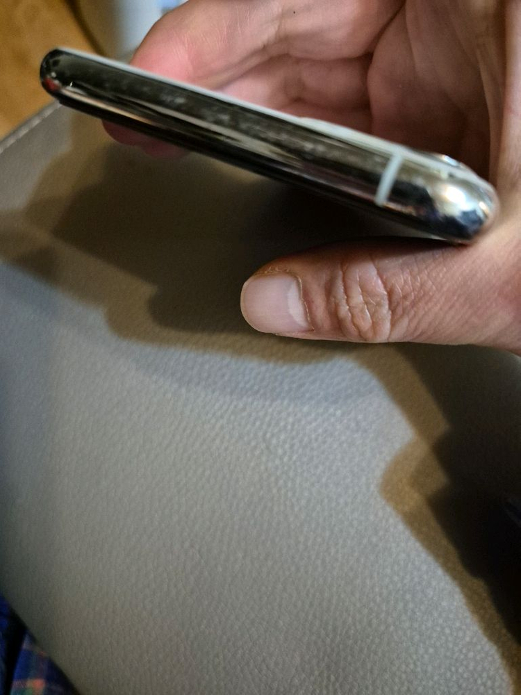 아이폰11프로맥스 256배터리 84프로--7