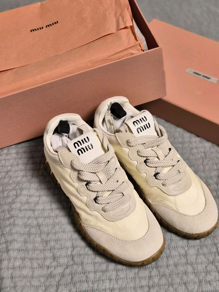 미우미우 스니커즈 41사이즈 ㅍㅍ--1