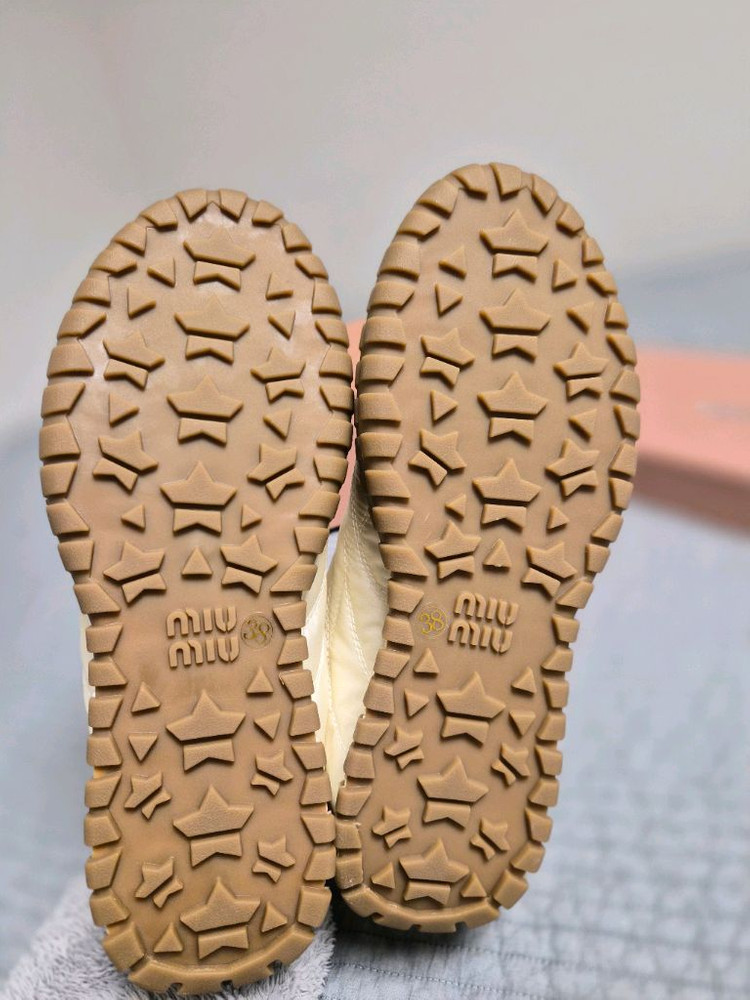 미우미우 스니커즈 41사이즈 ㅍㅍ--4