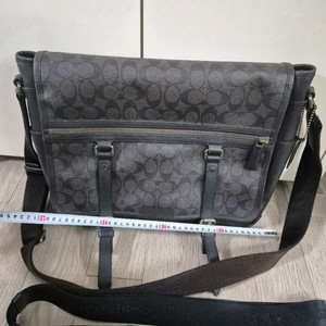 코치 시그니처 서류가방