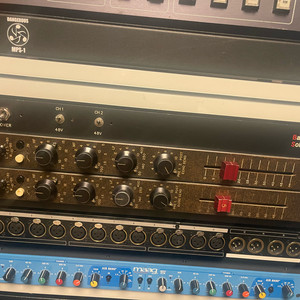 쿼드에잇 Quad Eight MM-403 2채널 채널스트립 프리엠프 판매교환