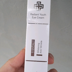 라온메디 레디언트 유스 아이크림