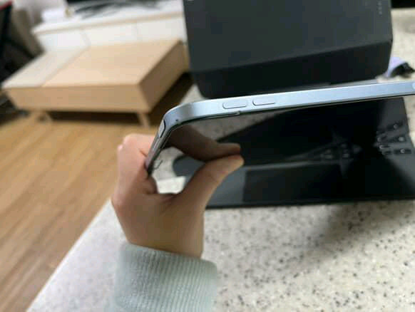 아이패드 에어 4세대 256 블루--3