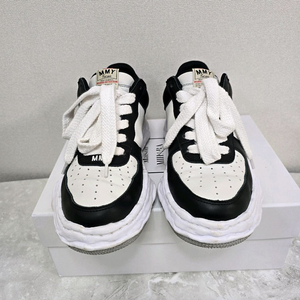 메종 미하라야스히로 웨인 스니커즈 신발 43사이즈 판매 이미지