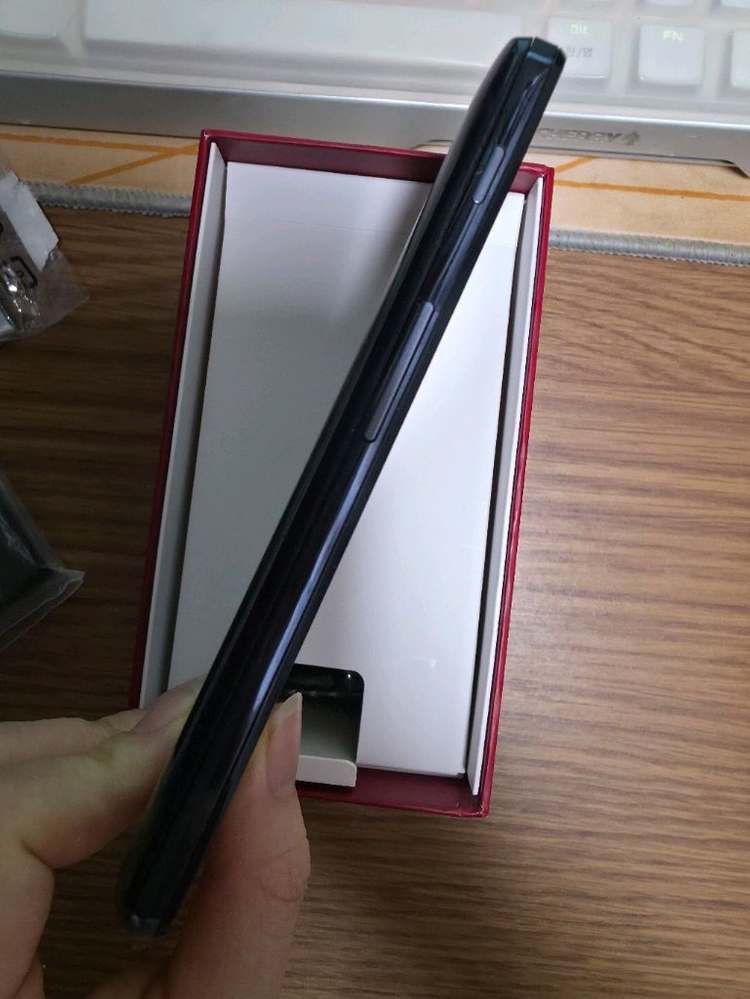 옵티머스LTE3 풀박스.--4