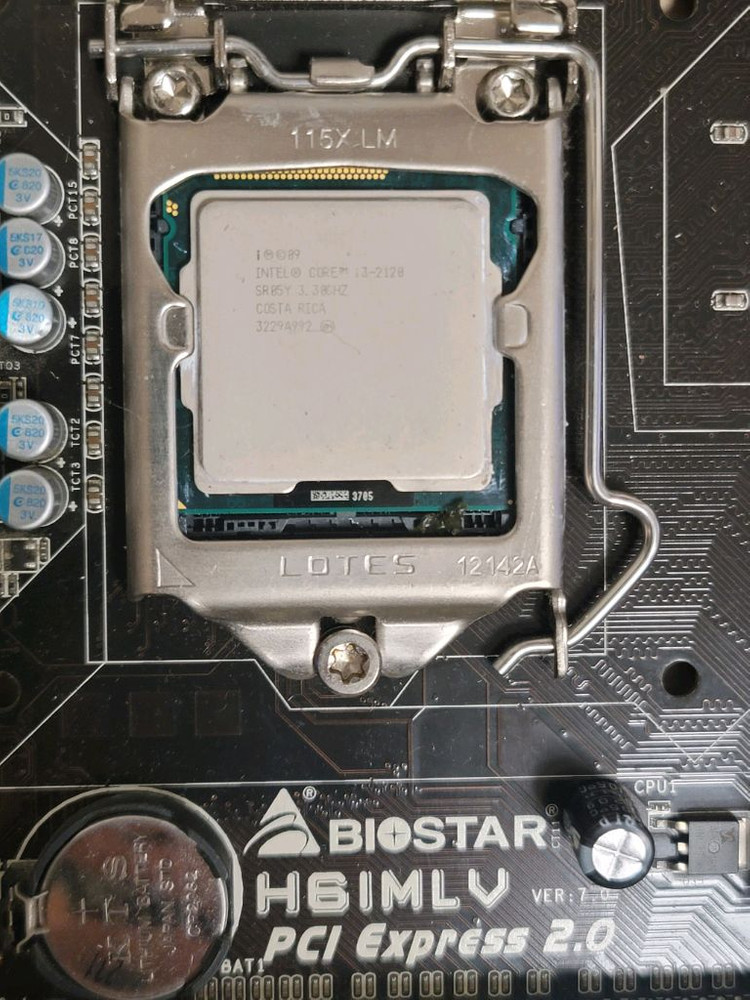 CPU i3-3240,i3-2120 + 메인보드2종 + DDR3 총16기가--2