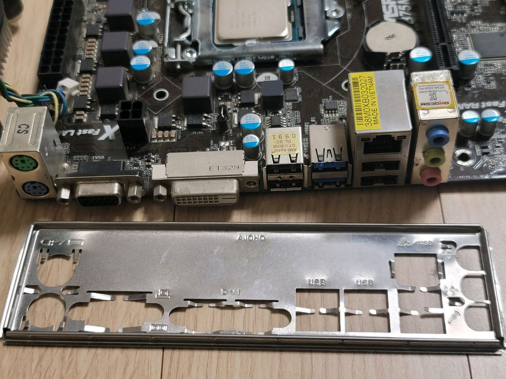 CPU i3-3240,i3-2120 + 메인보드2종 + DDR3 총16기가--3