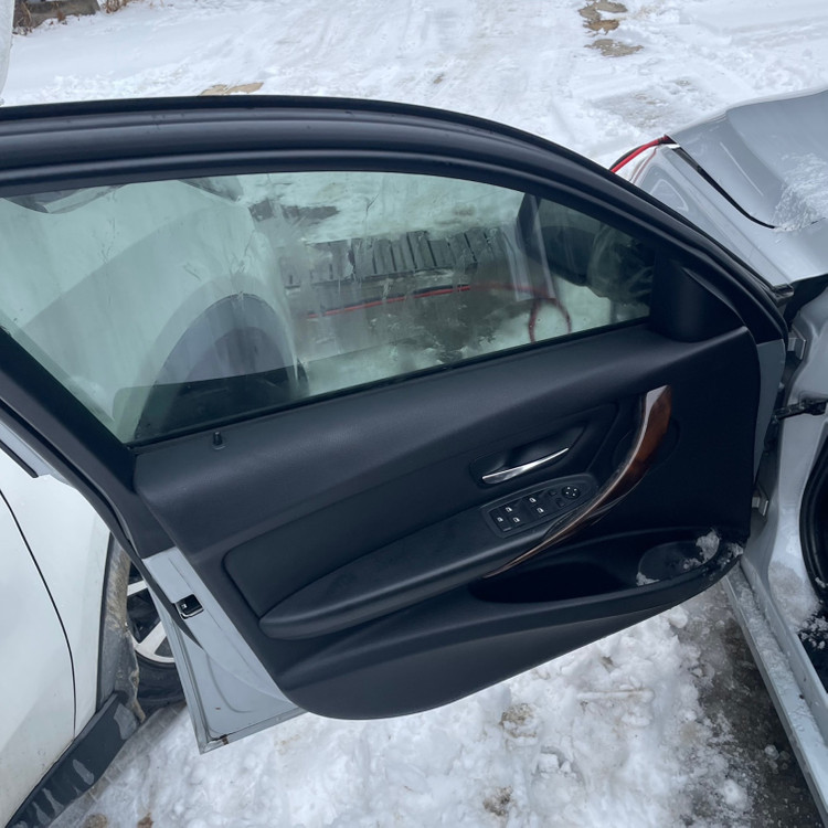 BMW 320D F30 2012년 N47D20C 246952 296,695km 분해 판매합니다--4