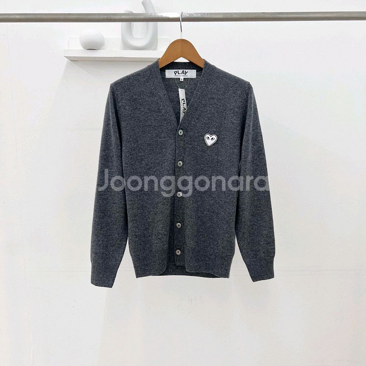 꼼데가르송 화이트와펜 V넥 가디건--5