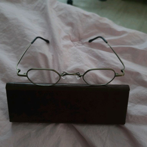 (새상품/한정판) 겸손안경 독립운동가 스타일 팝니다 (구하고 싶어도 못 구해요) 이미지