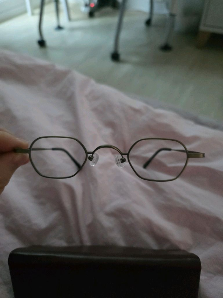 (새상품/한정판) 겸손안경 독립운동가 스타일 팝니다 (구하고 싶어도 못 구해요) 이미지