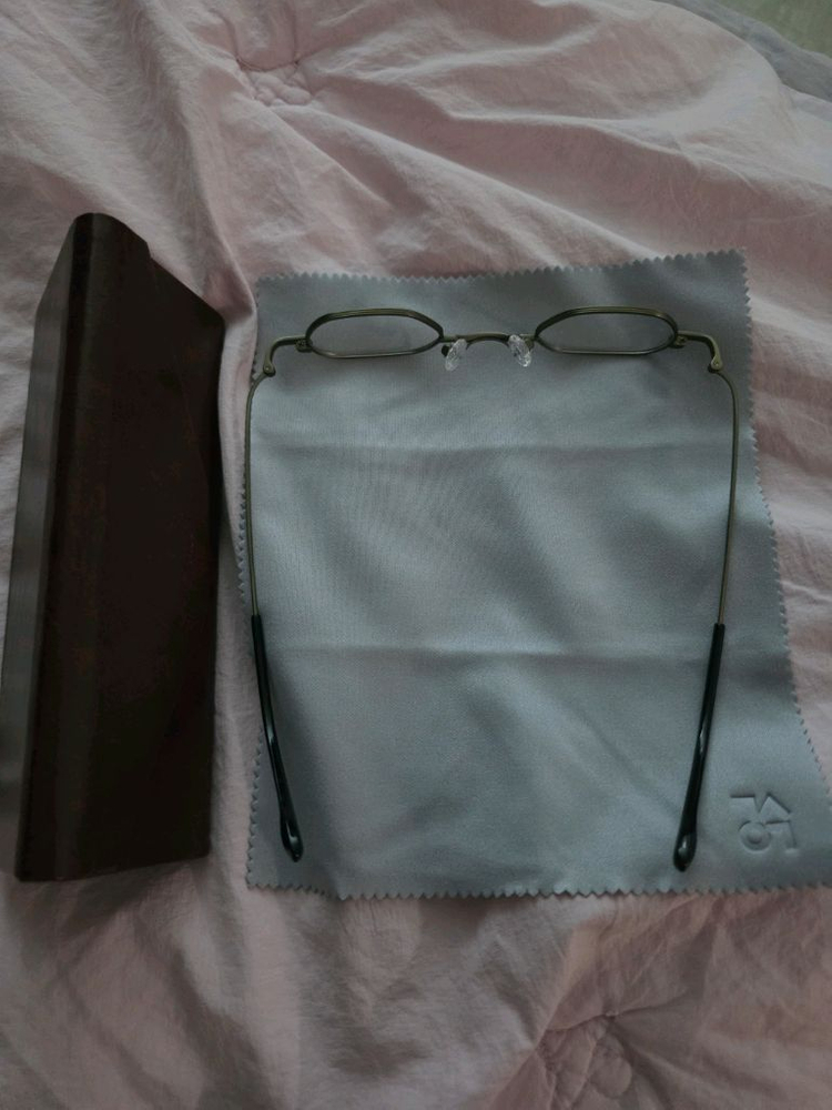 (새상품/한정판) 겸손안경 독립운동가 스타일 팝니다 (구하고 싶어도 못 구해요) 이미지