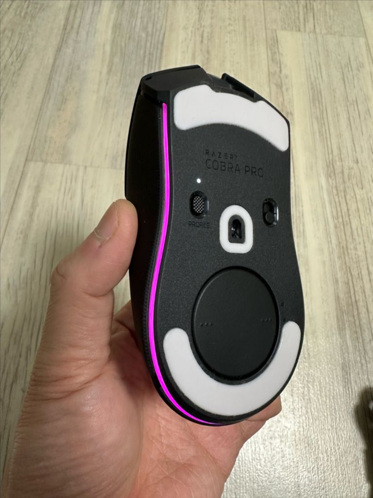 레이저 코브라 프로 무선마우스(Razer Cobra Pro) 판매합니다.--1