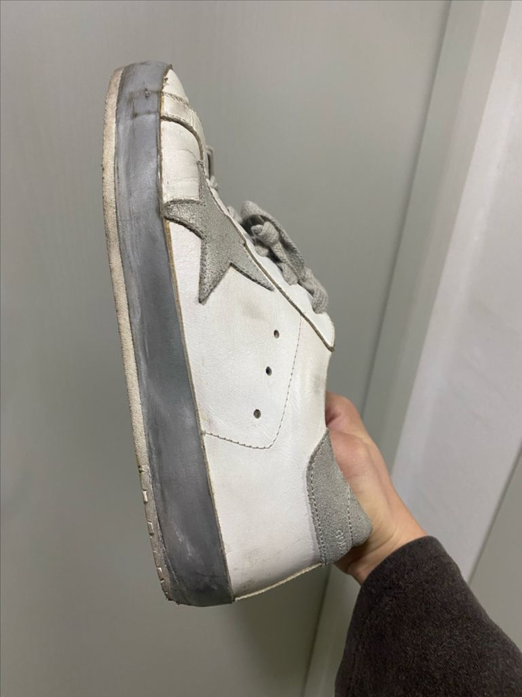 골든구스 슈퍼스타 실버 36사이즈 팝니다!--6