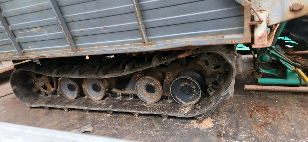 장기간 방치한 대동 2조식 콤바인 운반차 R1-191R--2