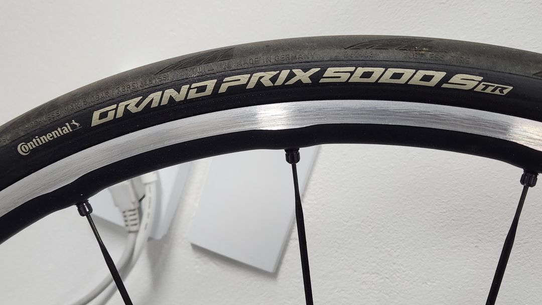 포커스 카요 1.0 림브레이크 - 풀 울테그라 구동계, 마빅시리움 SL, 오천성 튜블리스 28m--8