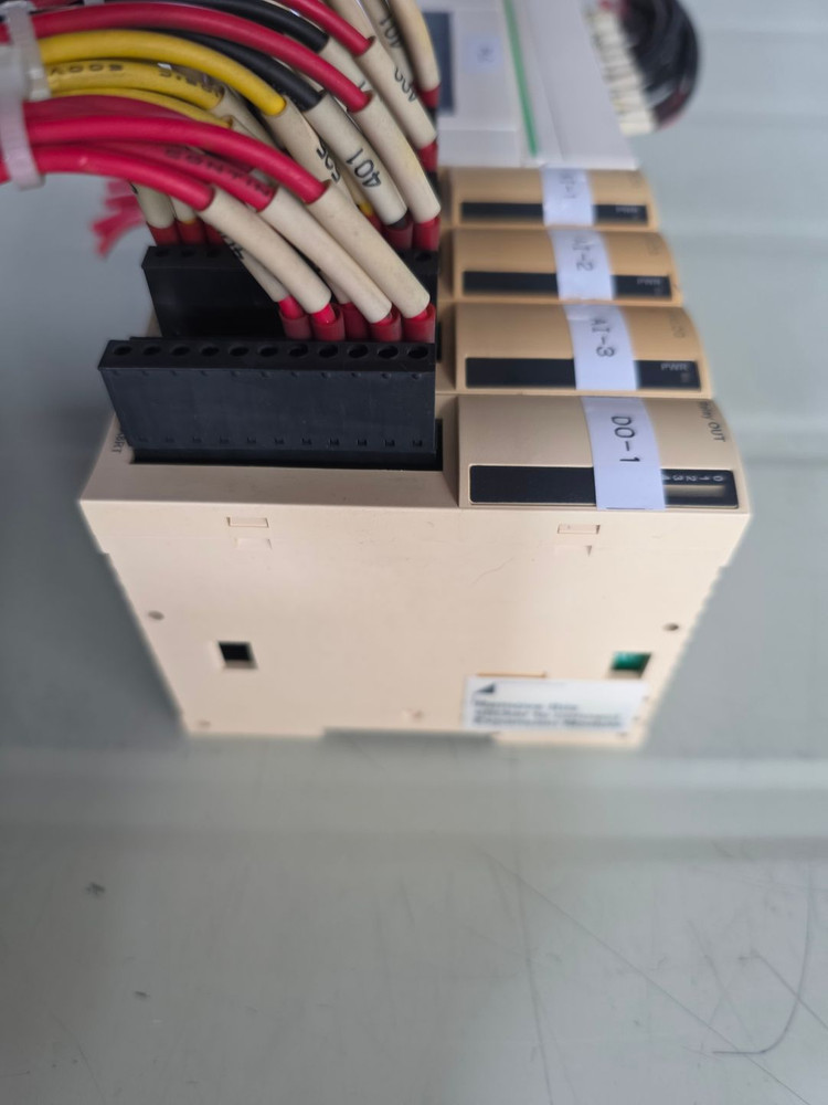 슈나이더 Twido PLC 본체 + 확장모듈 이미지