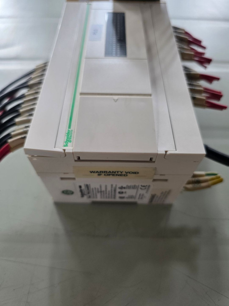 슈나이더 Twido PLC 본체 + 확장모듈 이미지
