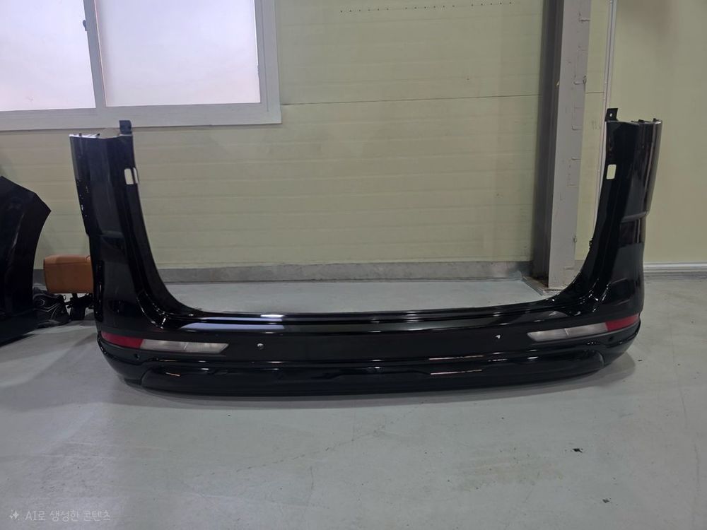4세카니발(ka4) 하이리무진 앞,뒤 범퍼(에어댐포함) 판매합니다.--1