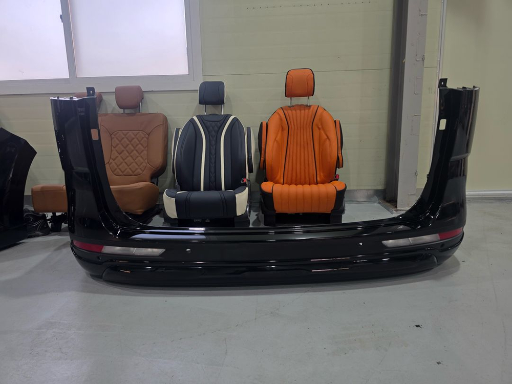 4세카니발(ka4) 하이리무진 앞,뒤 범퍼(에어댐포함) 판매합니다.--2