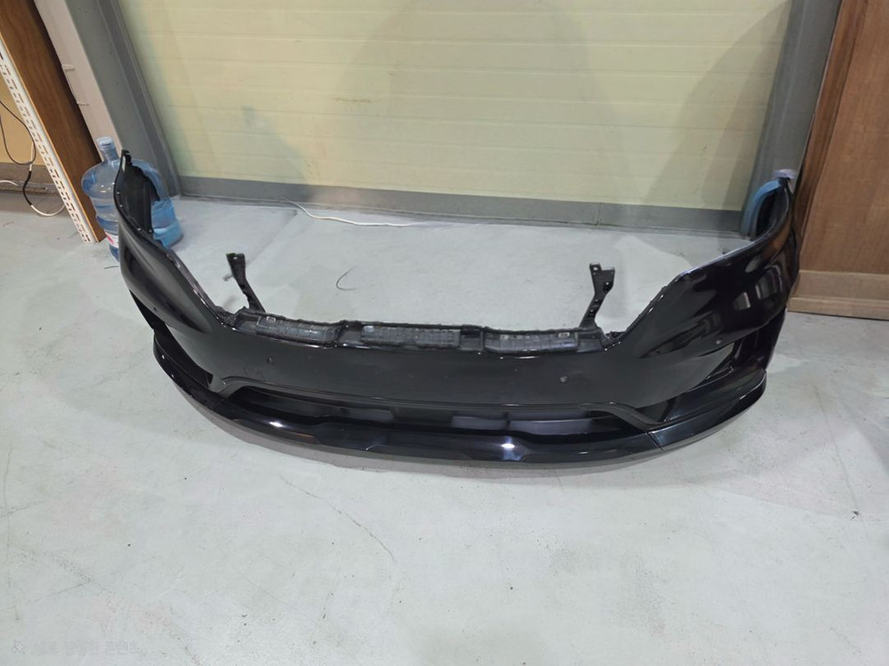 4세카니발(ka4) 하이리무진 앞,뒤 범퍼(에어댐포함) 판매합니다.--4