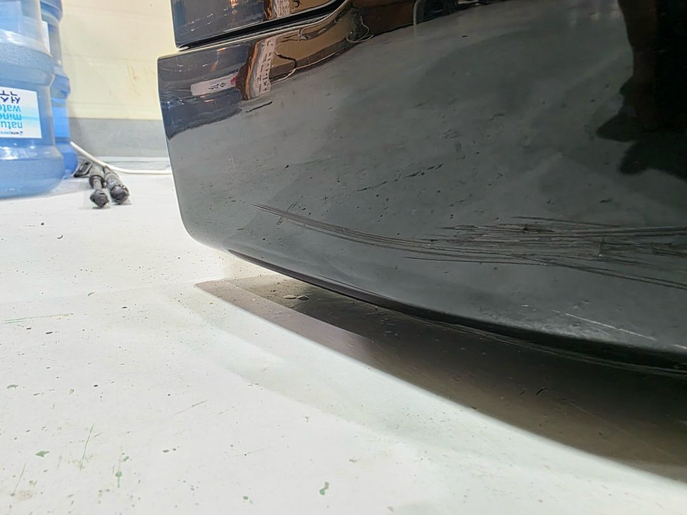 4세카니발(ka4) 하이리무진 앞,뒤 범퍼(에어댐포함) 판매합니다.--7