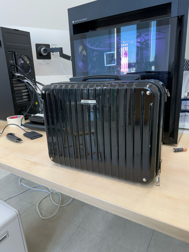 맥스튜디오 하드 케이스, 캐리어 이미지