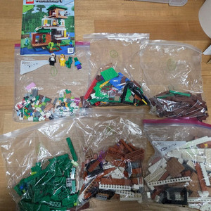 레고 마인크래프트 21174 모던 트리하우스