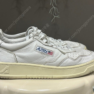 오트리 메달리스트 고트스킨 39사이즈 이미지