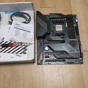 5700x3d / ASUS ROG Crosshair VIII Hero WiFi